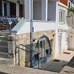 Lucija *